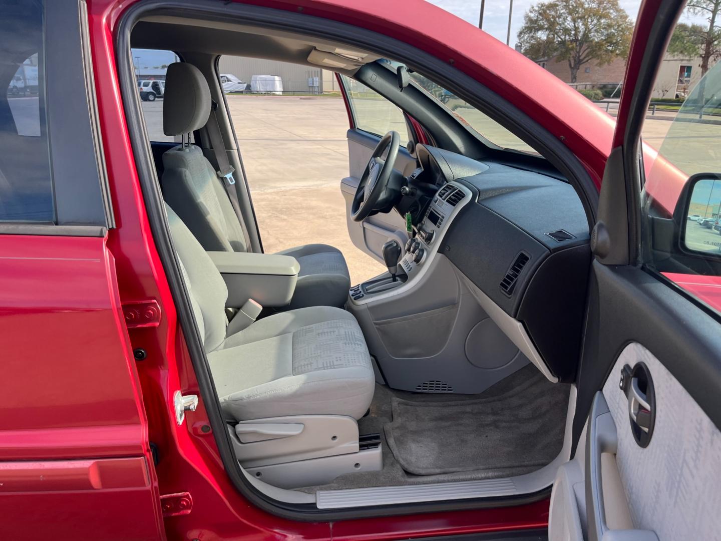 2006 red /TAN Chevrolet Equinox LS 2WD (2CNDL13F366) with an 3.4L V6 OHV 12V engine, 5-Speed Automatic transmission, located at 14700 Tomball Parkway 249, Houston, TX, 77086, (281) 444-2200, 29.928619, -95.504074 - Photo#11